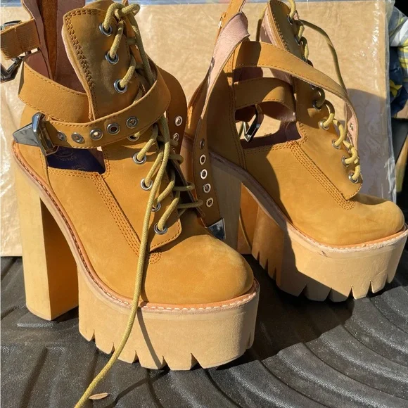 Jefffey Campbell Abner platform boot 5.5 - Picture 2 of 4